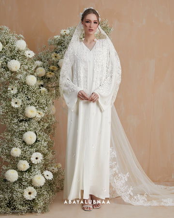 Primrose in Off White