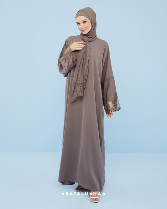 Amalia Abaya in Ranch Brown