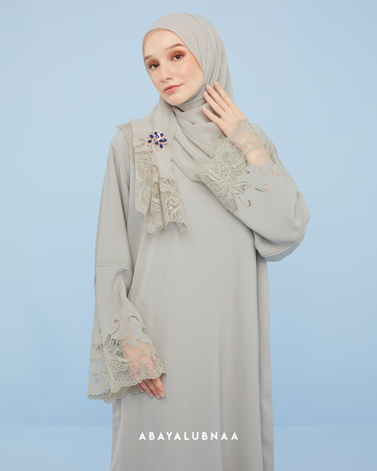 Amalia Abaya in Silver Cloud
