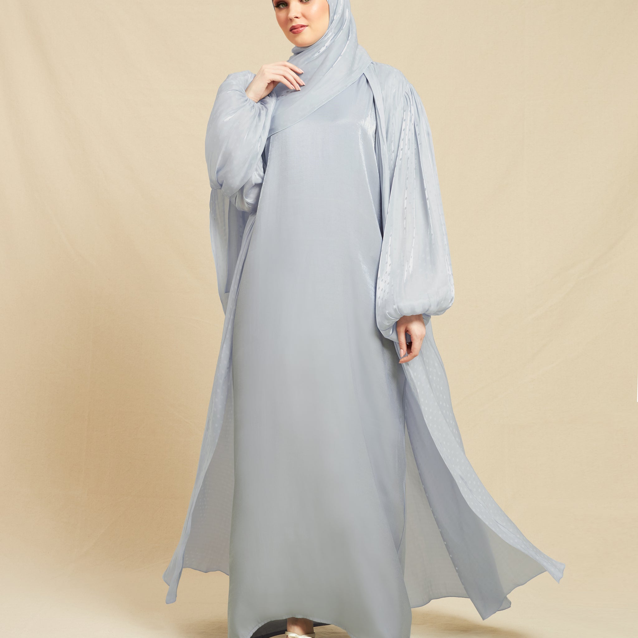 Anna Abaya in Blue