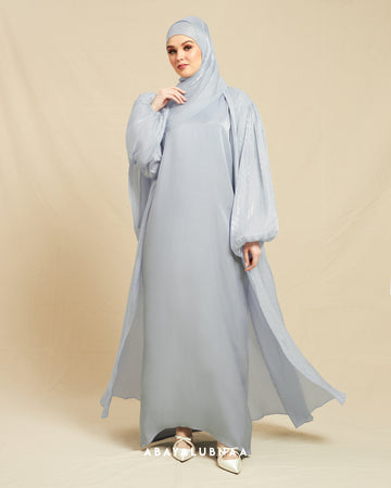 Anna Abaya in Blue