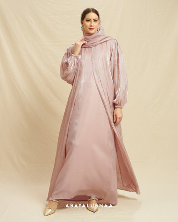 Anna Abaya in Pink