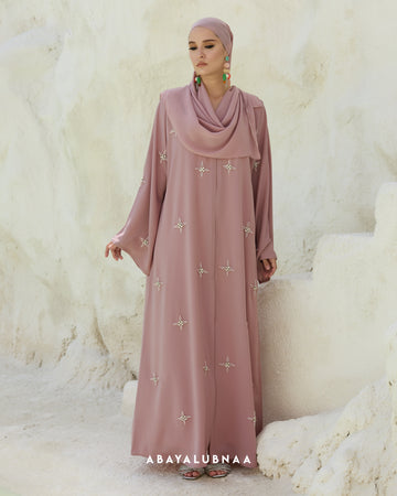 Ayra Abaya in Pink