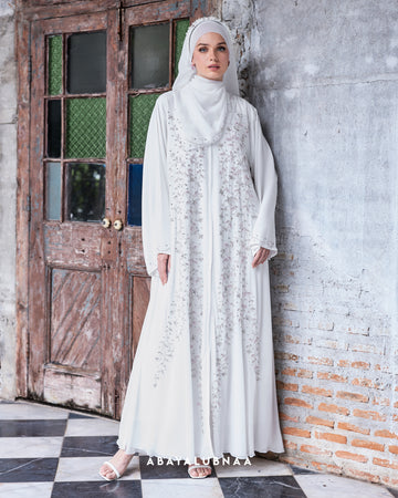 Elizabeth Abaya in Off White