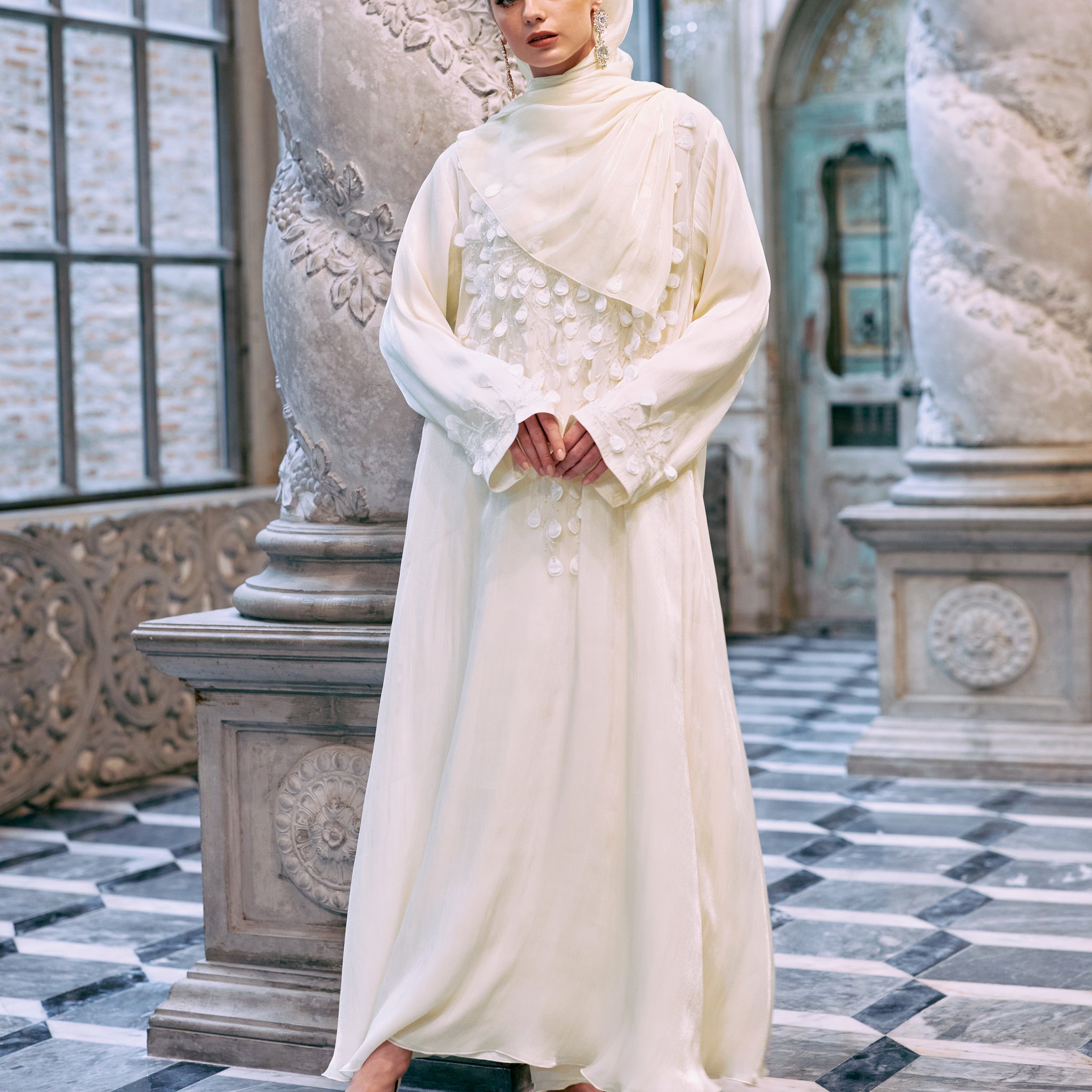 Isabel Abaya in Cream White