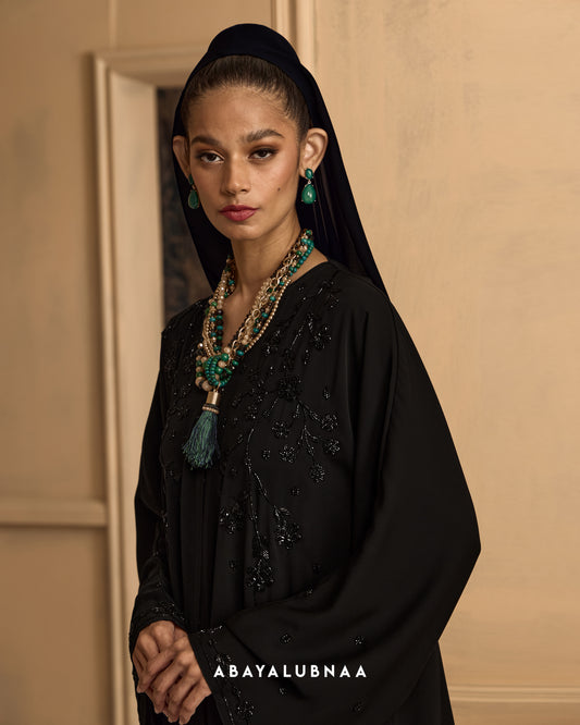 Isadora Abaya in Meteorite
