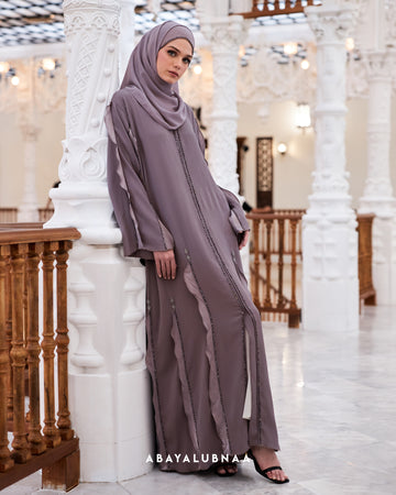 Marlina Abaya in Dusty Purple