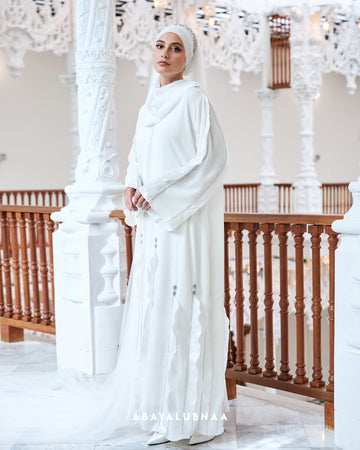 Marlina Abaya in Off White