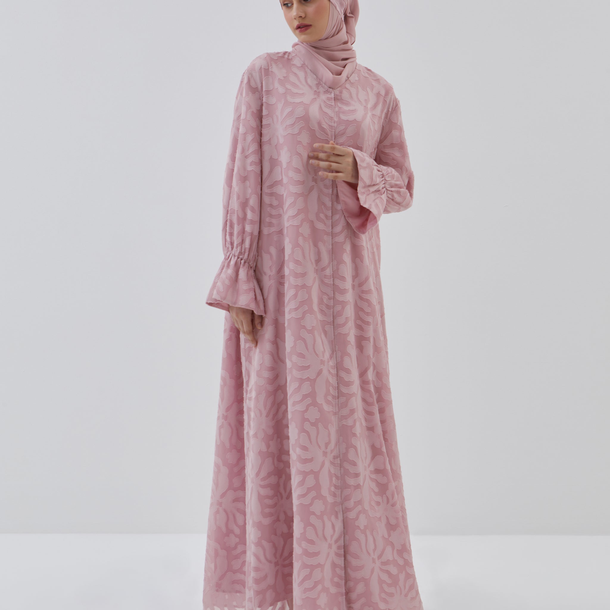 Naema Abaya in Pink