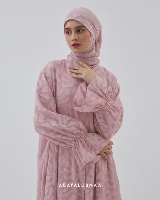 Naema Abaya in Pink