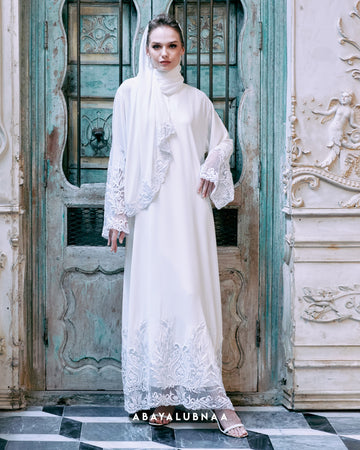 Perla Abaya in Off White