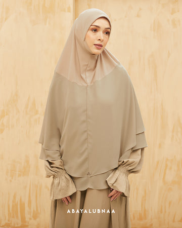 Khimar Zehra in Sand Beige