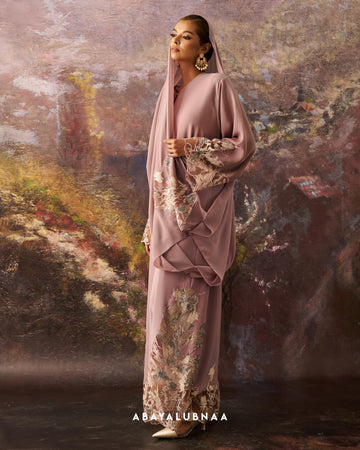 Sonia Abaya in Pink