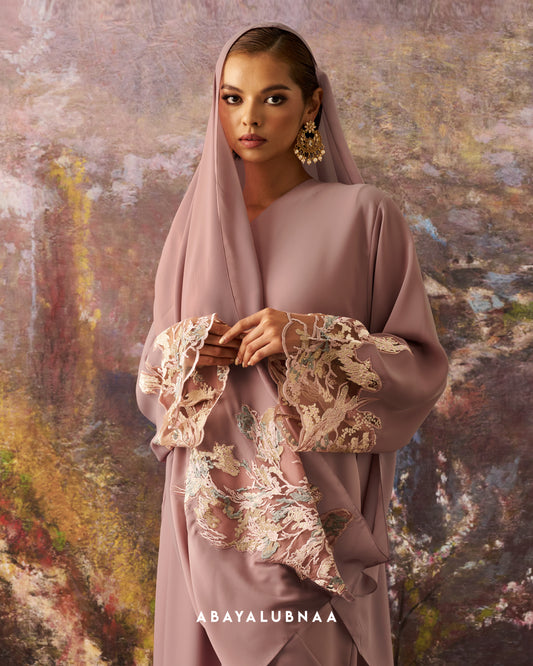 Sonia Abaya in Pink