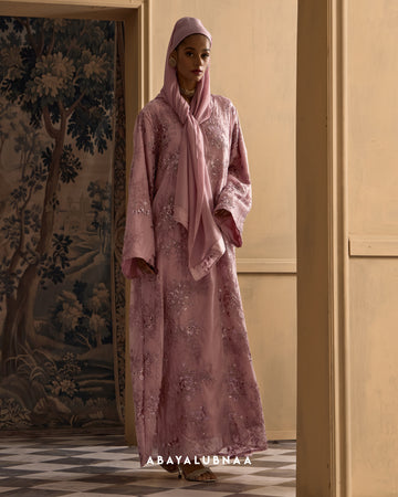 Stella Abaya in Pink
