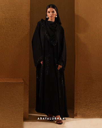 Yusra Abaya in Meteorite
