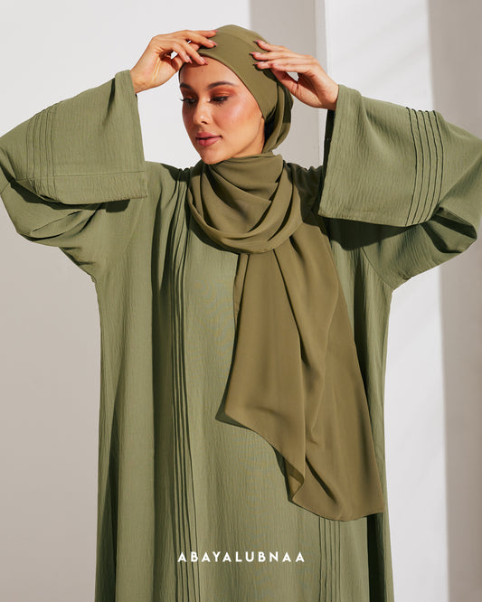Nour Abaya in Leaf Green