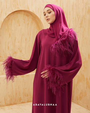 Amaal Abaya in Fucshia Pink