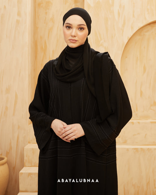 Halima Abaya in Meteorite