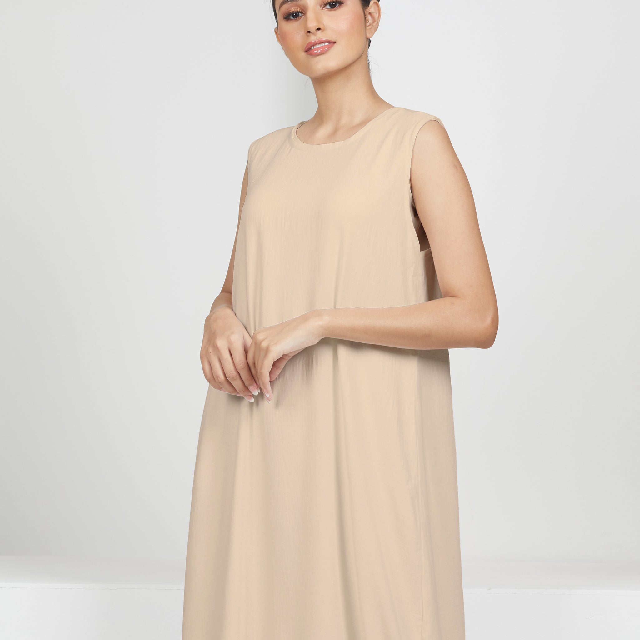 Inner Sleeveless in Beige