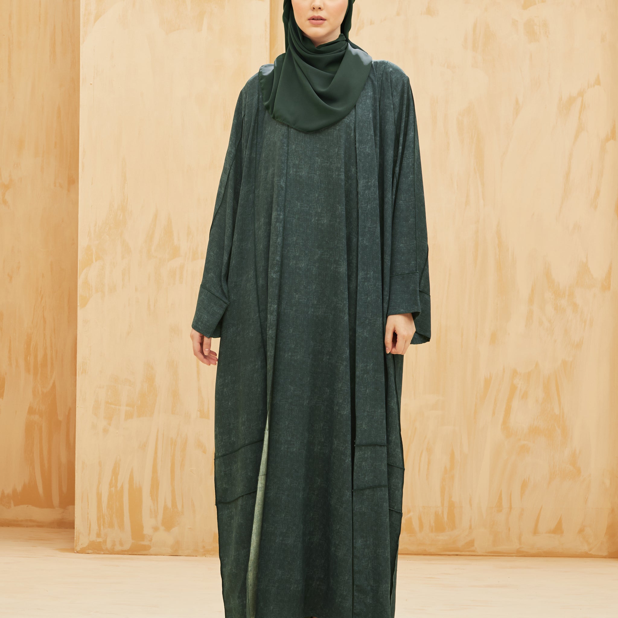 Insyira Abaya in Emerald Green
