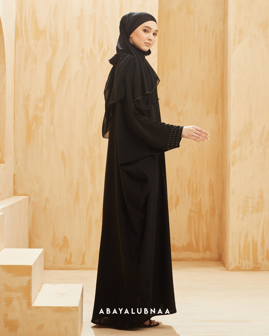 Khawla Abaya in Meteorite