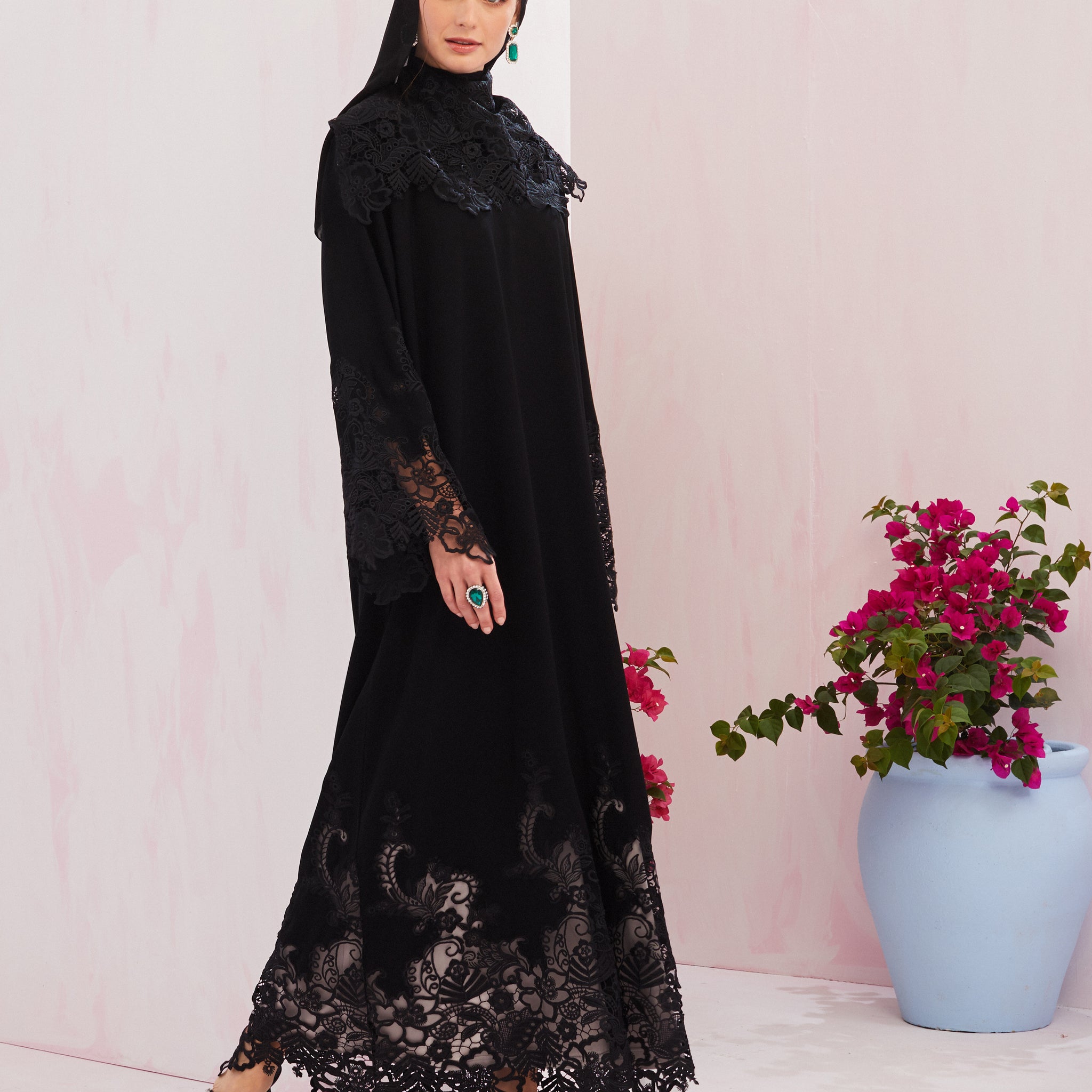 Larissa Abaya in Meteorite