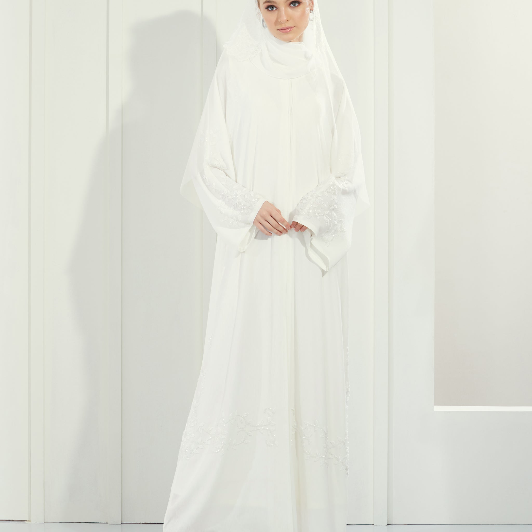 Luna Abaya