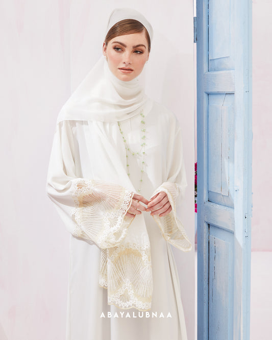 Melanie Abaya in Off White