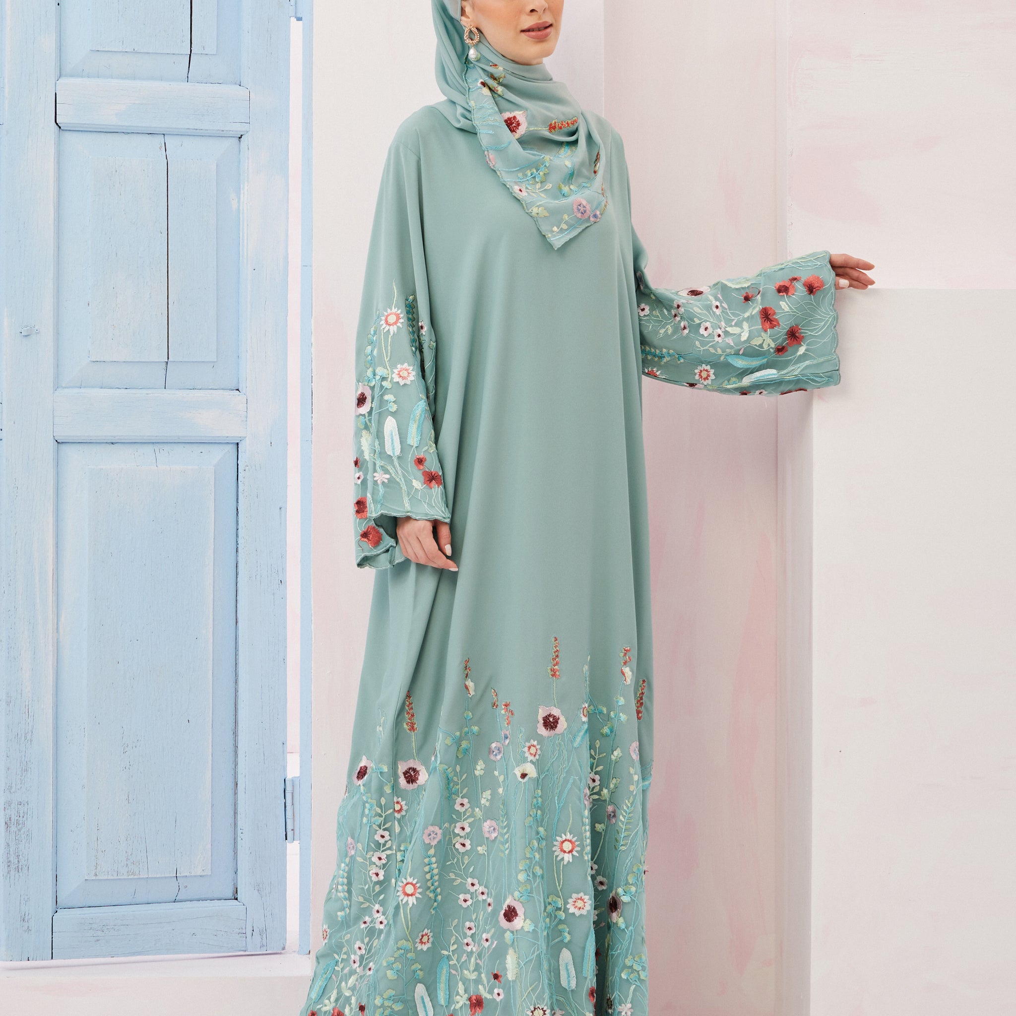 Melissa Abaya in Tiffany Green