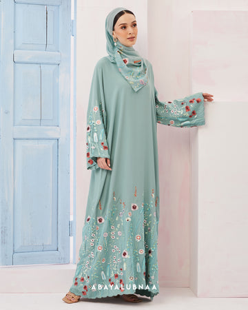 Melissa Abaya in Tiffany Green