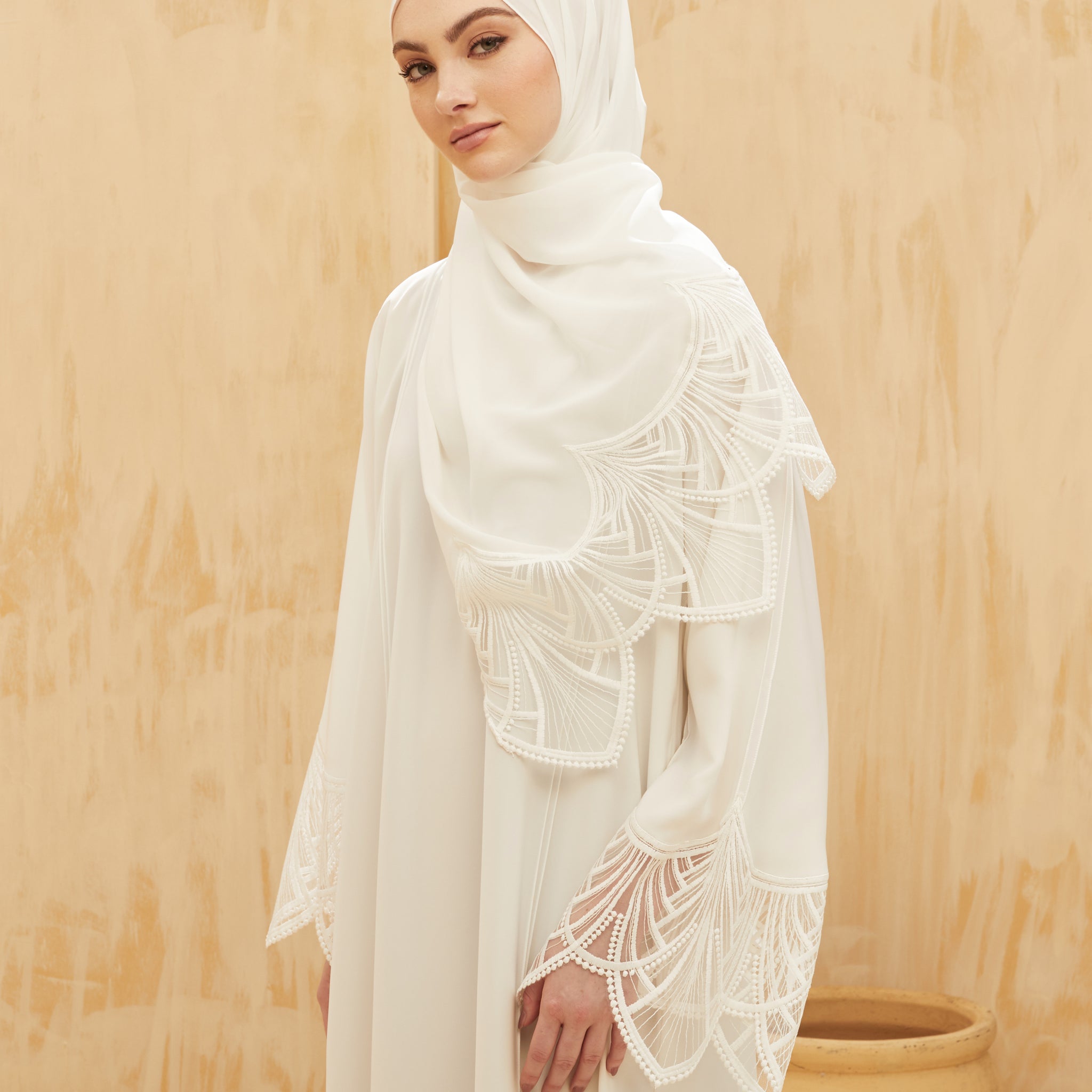 Raudah Abaya in Off White