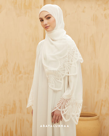 Raudah Abaya in Off White