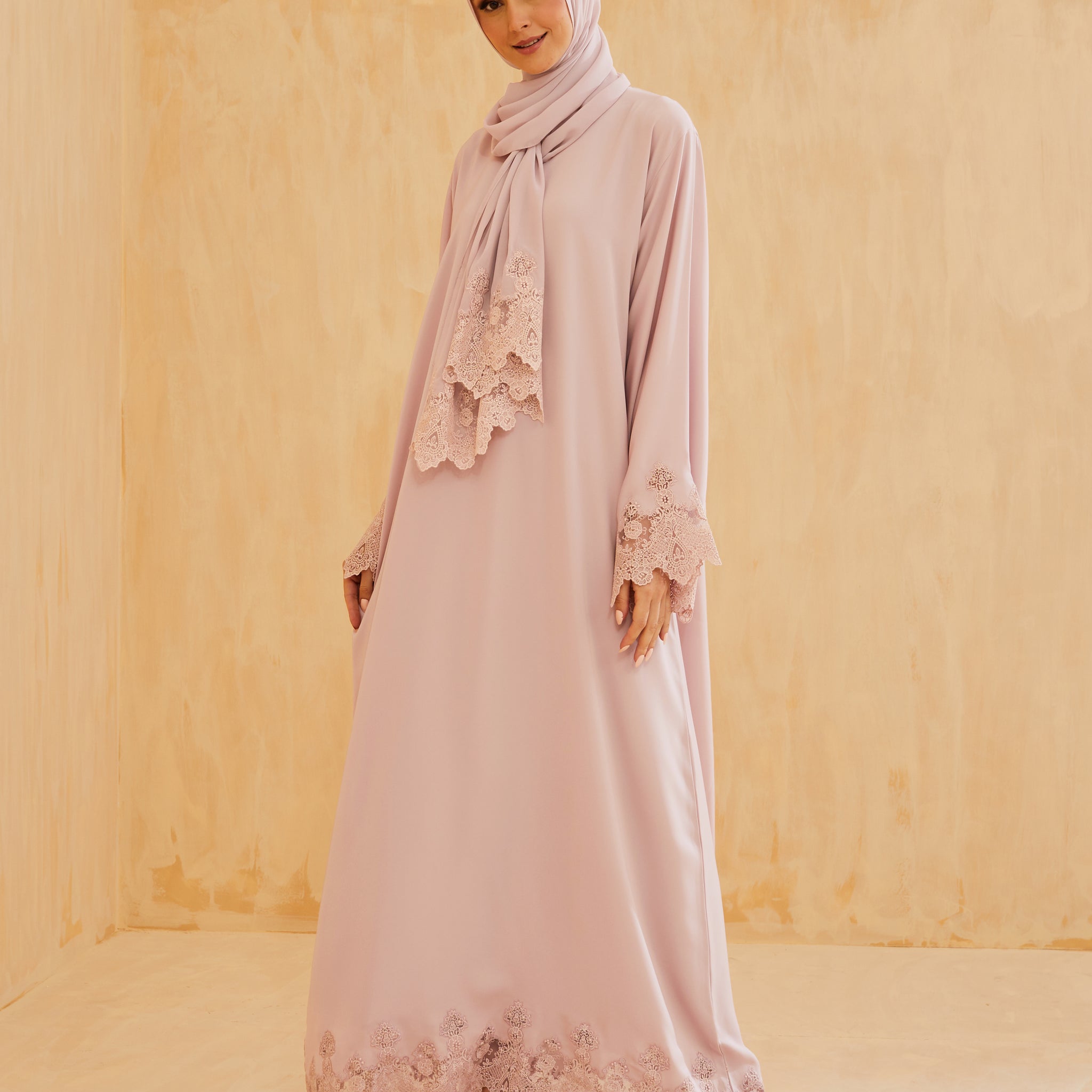 Rayna Abaya in Blush Pink