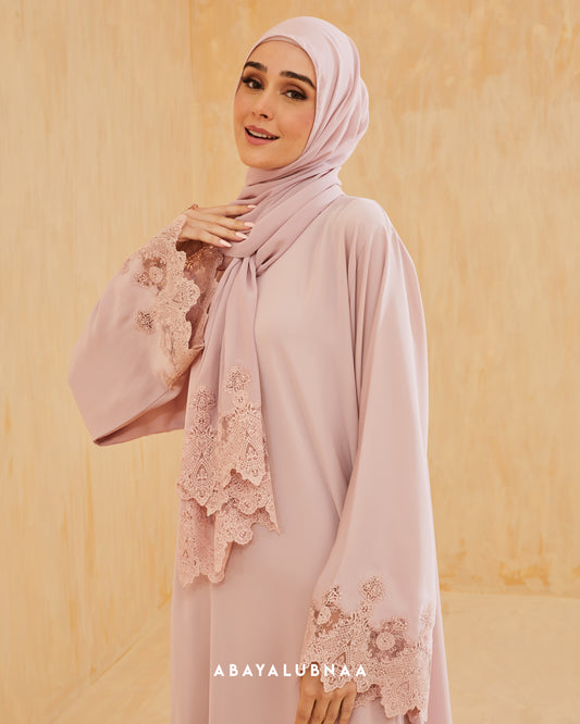 Rayna Abaya in Blush Pink