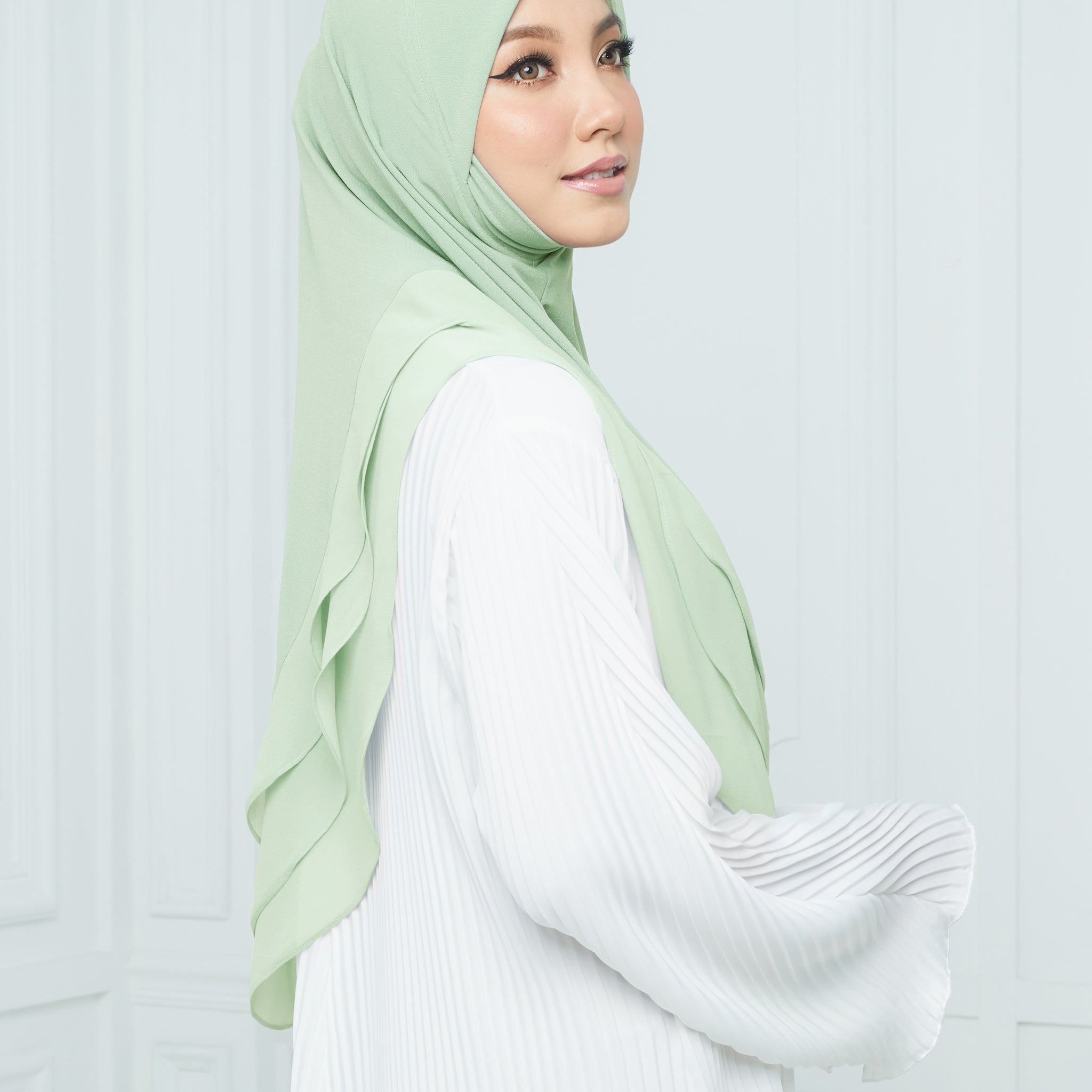 Sophea INSTANT in Glacial Green