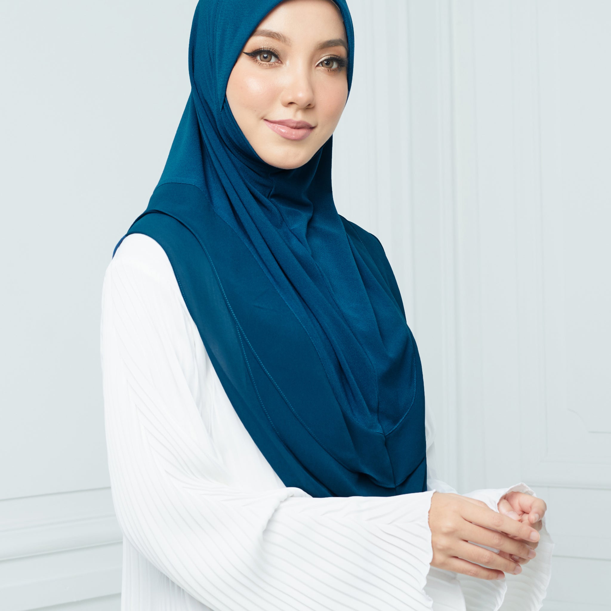 Sophea INSTANT in Moroccan Blue