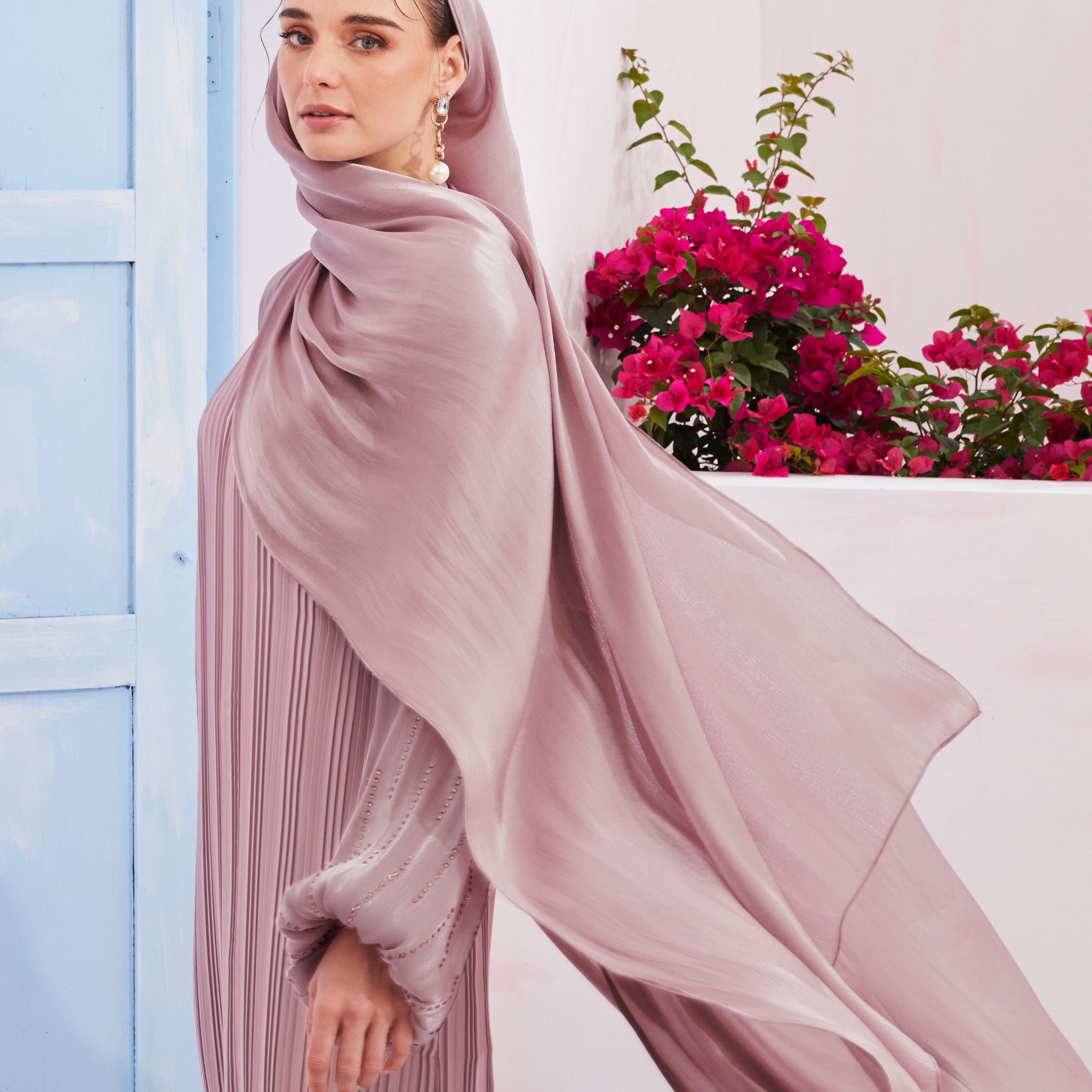 Valentina Abaya in Dusty Pink