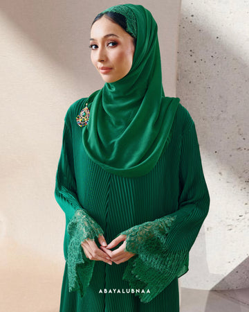 Senorita Lace in Pop Green