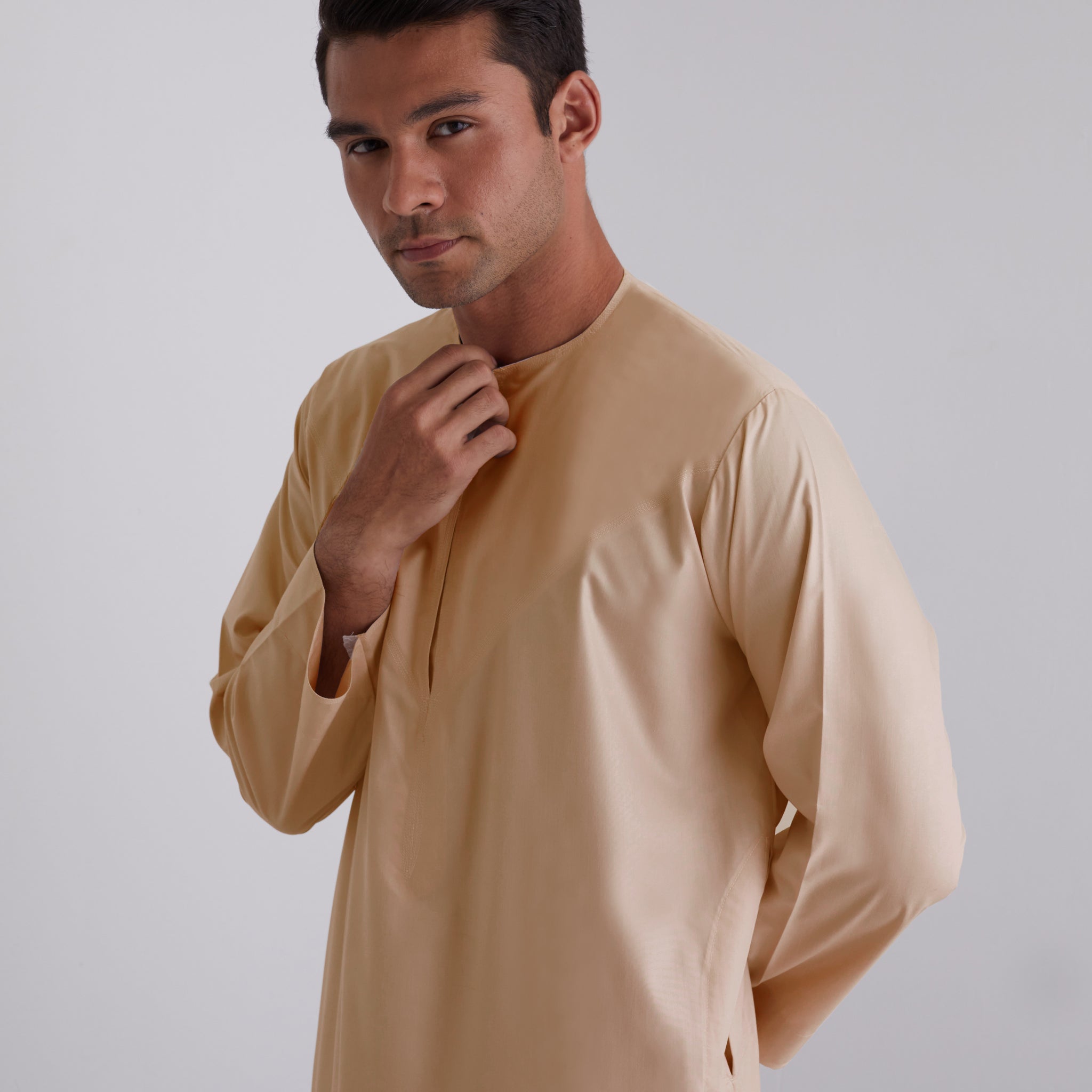 Jubah Zayn in Machiato Brown