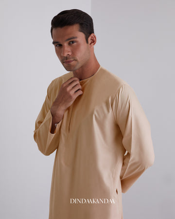 Jubah Zayn in Machiato Brown