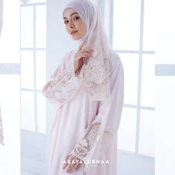 Lateefa CHIC in Primrose Pink