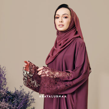 Julia Abaya in Burgundy