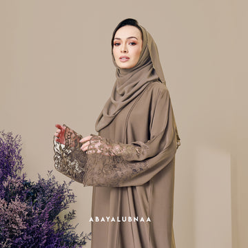 Julia Abaya in Dusty Brown